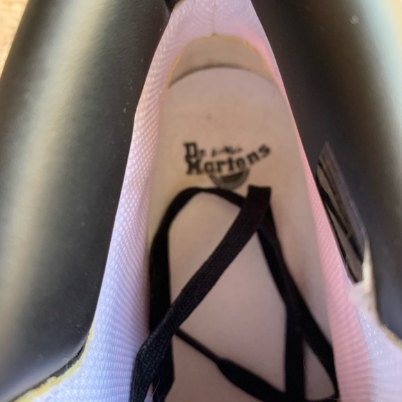 Dr. Martens Like New Canvas Malley Sneaker Shoes White and Black Men\'s 9